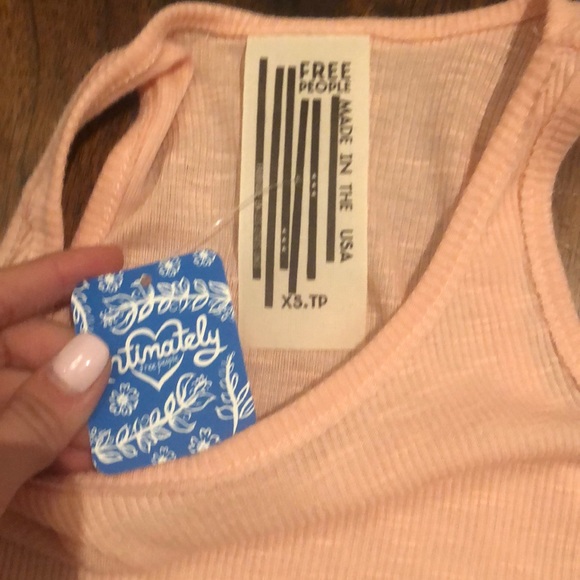 Light pink tank top! Size xs super universal - Picture 3 of 3